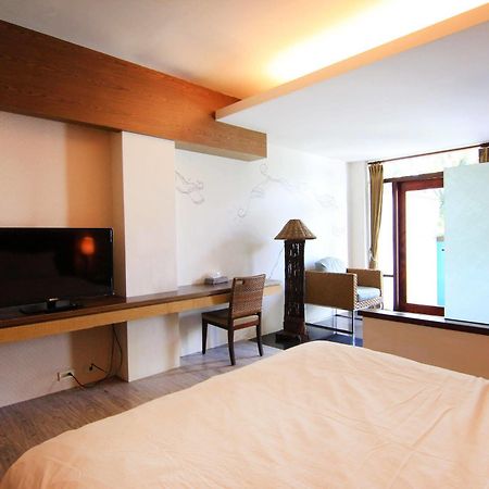 Palm Villa Guesthouse Nantou Ngoại thất bức ảnh