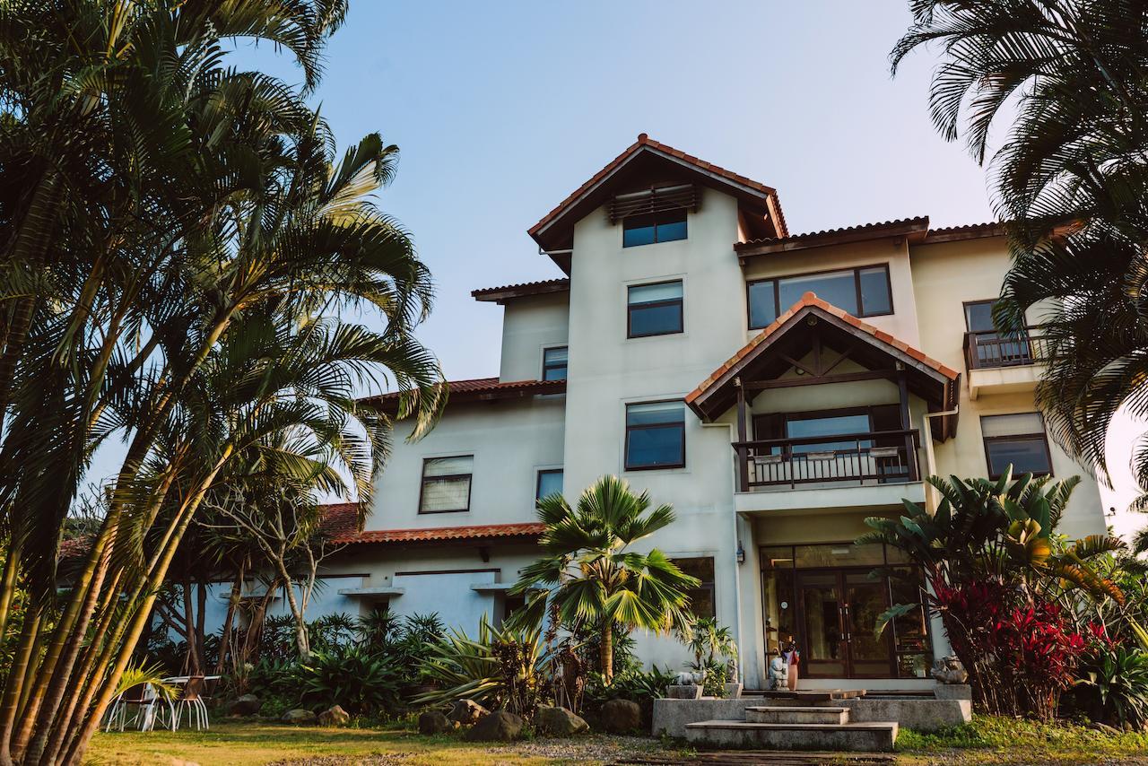 Palm Villa Guesthouse Nantou Ngoại thất bức ảnh