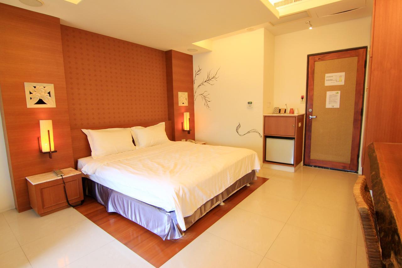 Palm Villa Guesthouse Nantou Ngoại thất bức ảnh