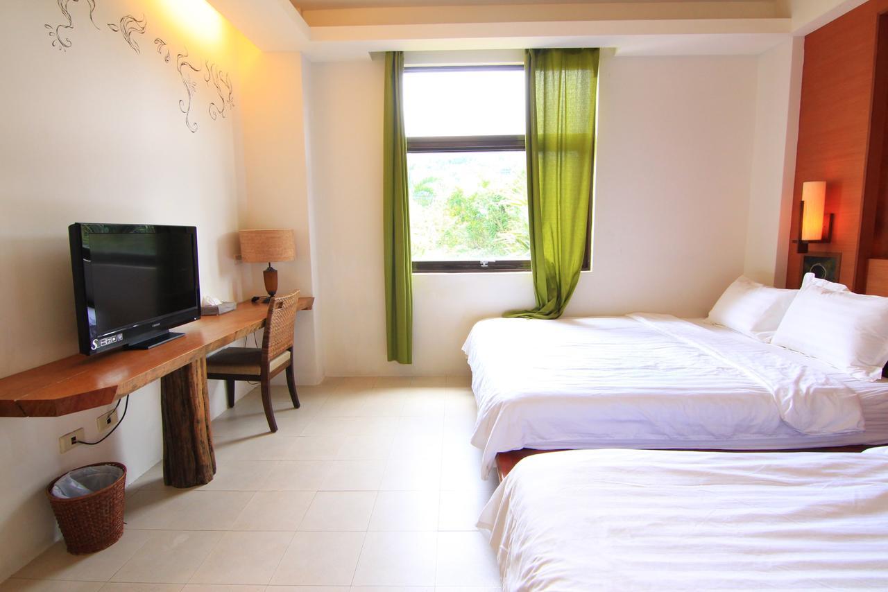 Palm Villa Guesthouse Nantou Ngoại thất bức ảnh