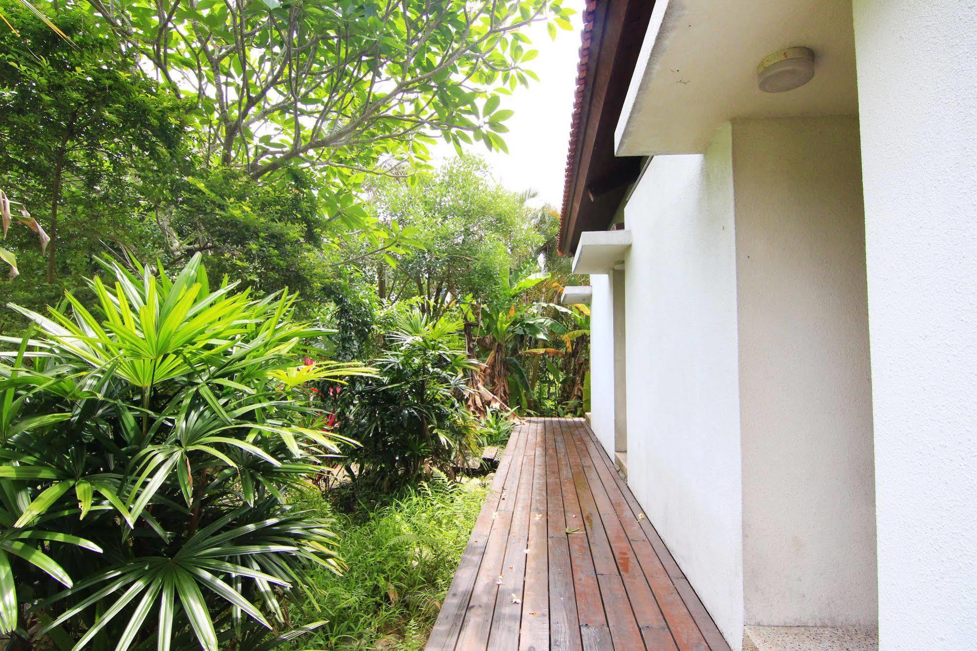 Palm Villa Guesthouse Nantou Ngoại thất bức ảnh