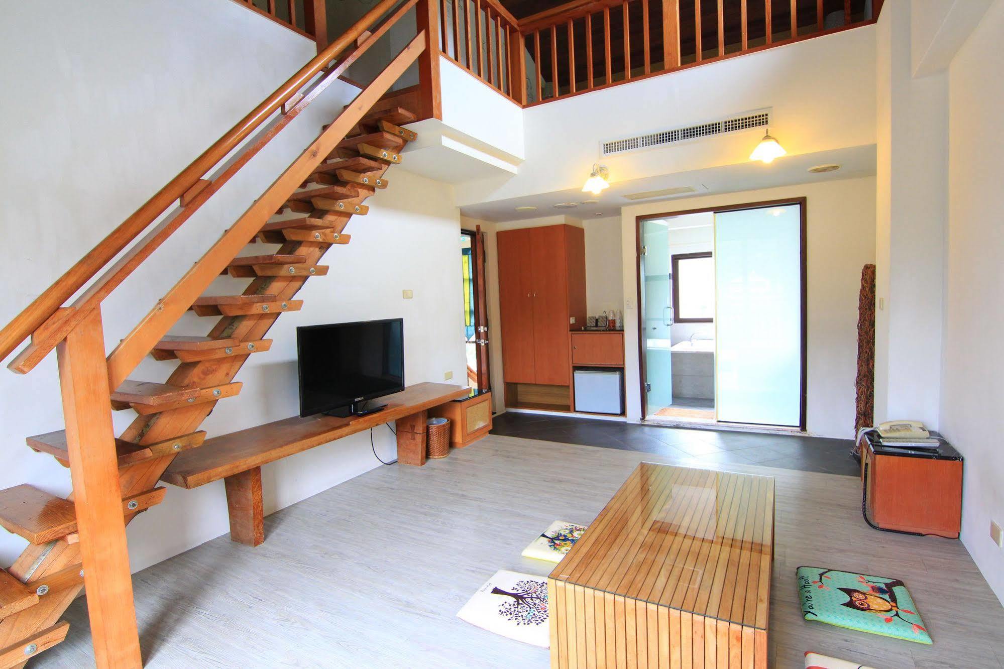 Palm Villa Guesthouse Nantou Ngoại thất bức ảnh