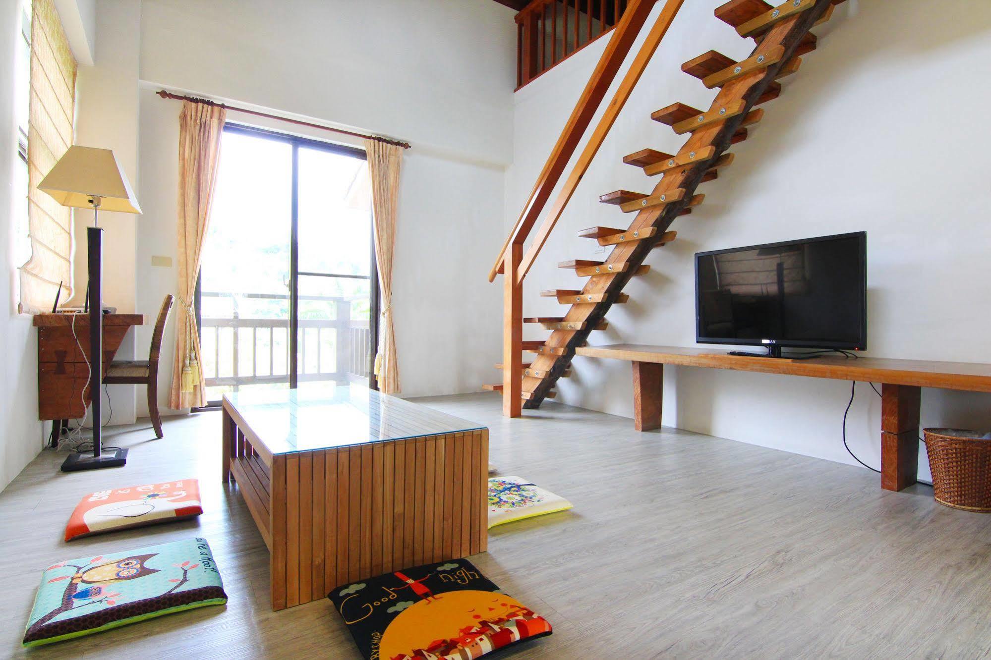 Palm Villa Guesthouse Nantou Ngoại thất bức ảnh